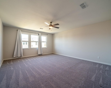 4706 Llano Loop - Photo Thumbnail 33