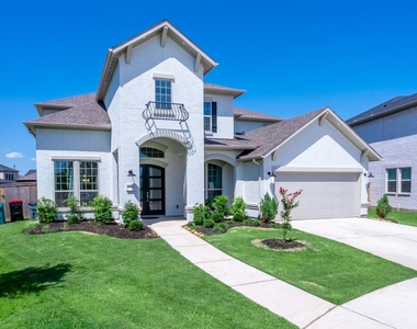 4706 Llano Loop - Photo Thumbnail 1