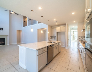 4706 Llano Loop - Photo Thumbnail 11