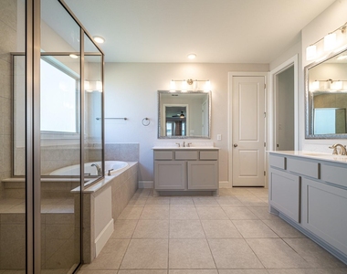 4706 Llano Loop - Photo Thumbnail 20