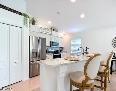 8452 Indian Wells Way - Photo Thumbnail 11