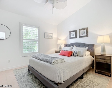 8452 Indian Wells Way - Photo Thumbnail 18