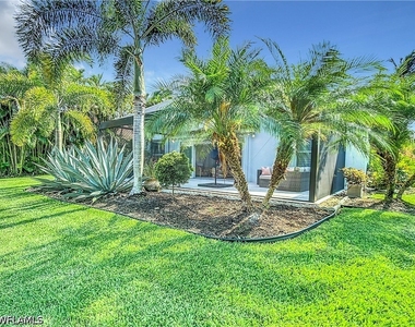 8452 Indian Wells Way - Photo Thumbnail 38