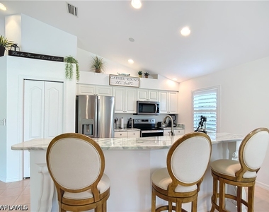 8452 Indian Wells Way - Photo Thumbnail 10