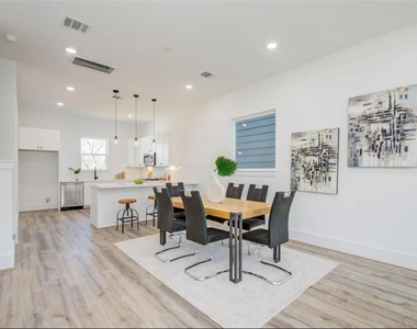 6730 Peerless Street - Photo Thumbnail 4