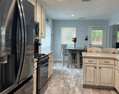 26914 Kingston Glen Lane - Photo Thumbnail 6