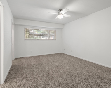 12966 Trail Hollow Drive - Photo Thumbnail 21