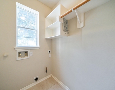 8811 Sun Haven Lane - Photo Thumbnail 34