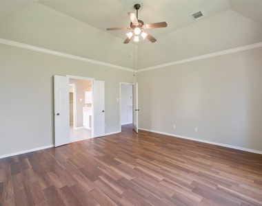 8811 Sun Haven Lane - Photo Thumbnail 18