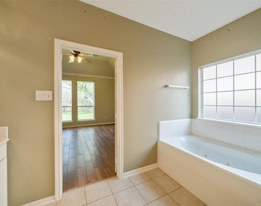 8811 Sun Haven Lane - Photo Thumbnail 21