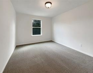 12830 Regal Oaks Bend Lane - Photo Thumbnail 4