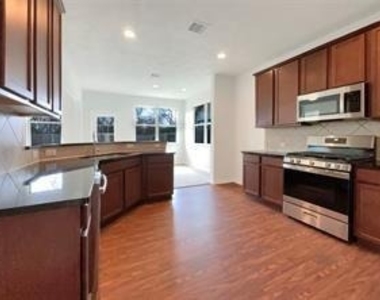 12830 Regal Oaks Bend Lane - Photo Thumbnail 5