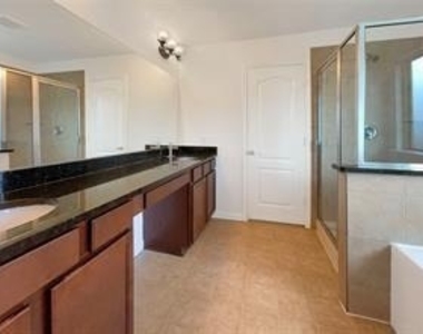 12830 Regal Oaks Bend Lane - Photo Thumbnail 6