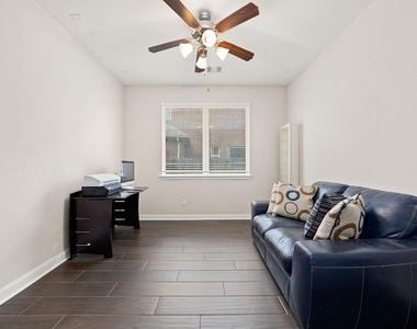 25819 Oakwood Knoll Drive - Photo Thumbnail 17
