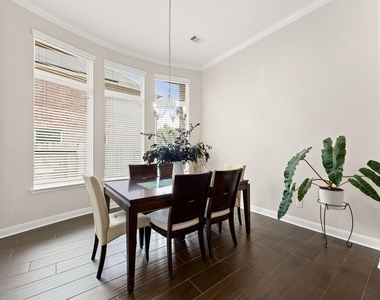 25819 Oakwood Knoll Drive - Photo Thumbnail 10