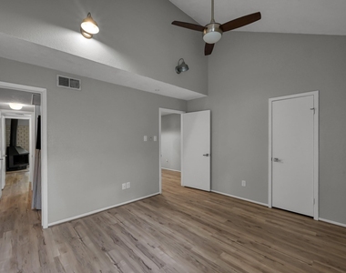 12900 Walden Road - Photo Thumbnail 8