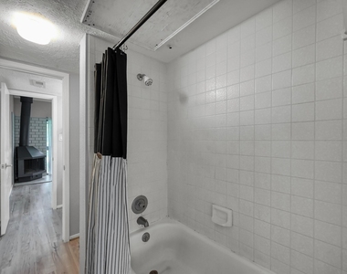 12900 Walden Road - Photo Thumbnail 9