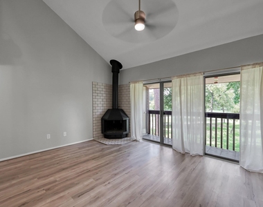 12900 Walden Road - Photo Thumbnail 11