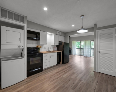 12900 Walden Road - Photo Thumbnail 2
