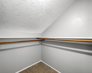 12900 Walden Road - Photo Thumbnail 15