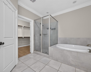 13423 Preston Cliff Court - Photo Thumbnail 19
