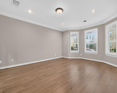13423 Preston Cliff Court - Photo Thumbnail 15