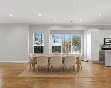 1224 Summer Street - Photo Thumbnail 8