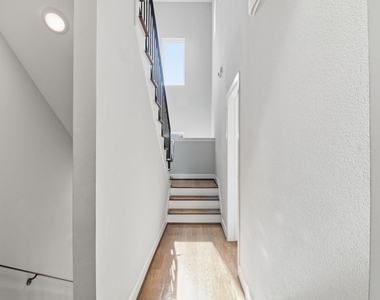 1224 Summer Street - Photo Thumbnail 35