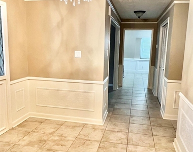 17527 Forest Mist Drive - Photo Thumbnail 3