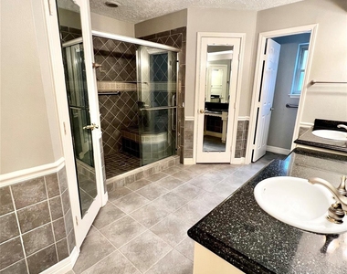 17527 Forest Mist Drive - Photo Thumbnail 12