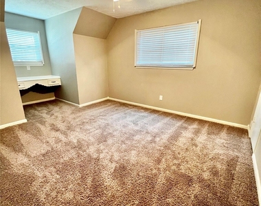 17527 Forest Mist Drive - Photo Thumbnail 23