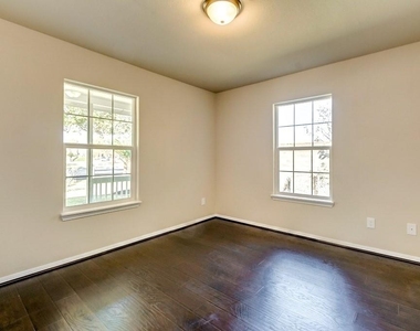 1001 9th Avenue N - Photo Thumbnail 14