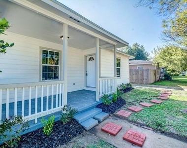 1001 9th Avenue N - Photo Thumbnail 1