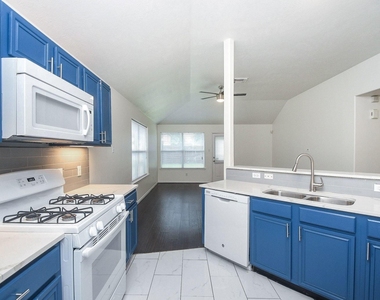 13911 Sorrel Grove Court - Photo Thumbnail 7