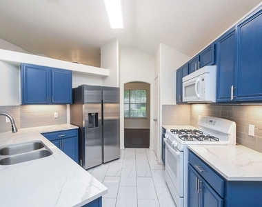 13911 Sorrel Grove Court - Photo Thumbnail 4