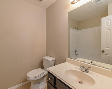 9523 Tallow Tree Drive - Photo Thumbnail 15