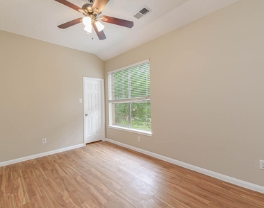 9523 Tallow Tree Drive - Photo Thumbnail 10