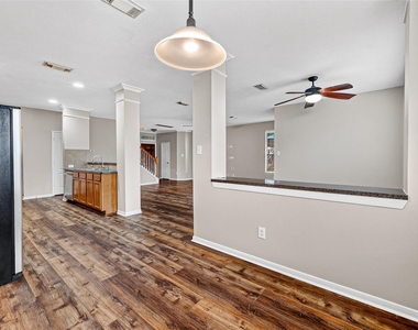 5403 Canyon Hollow Drive - Photo Thumbnail 15