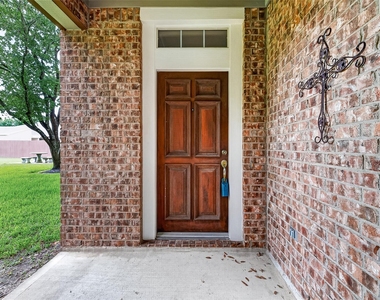 5403 Canyon Hollow Drive - Photo Thumbnail 4