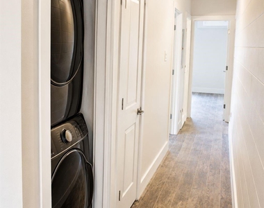 1624 Sealy - Photo Thumbnail 2