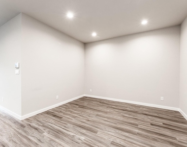 22806 Theodoli Drive - Photo Thumbnail 13