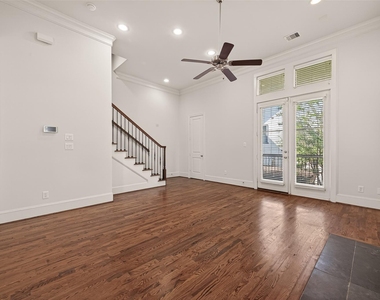 3217 Maxroy Street - Photo Thumbnail 13