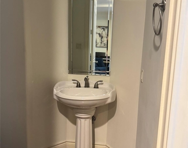 5622 Dolores Street - Photo Thumbnail 12