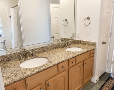 5622 Dolores Street - Photo Thumbnail 17