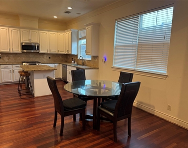 5622 Dolores Street - Photo Thumbnail 6