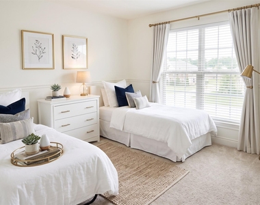 5622 Dolores Street - Photo Thumbnail 5