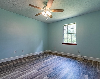 282 Normagene Street - Photo Thumbnail 7