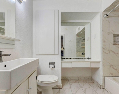 4040 San Felipe Street - Photo Thumbnail 12