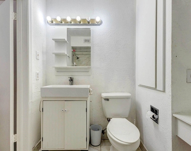4040 San Felipe Street - Photo Thumbnail 13