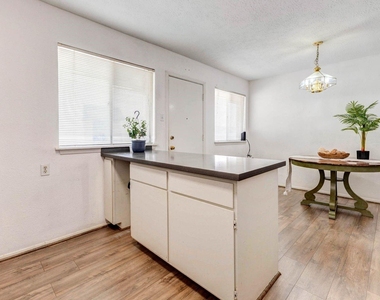 4040 San Felipe Street - Photo Thumbnail 4